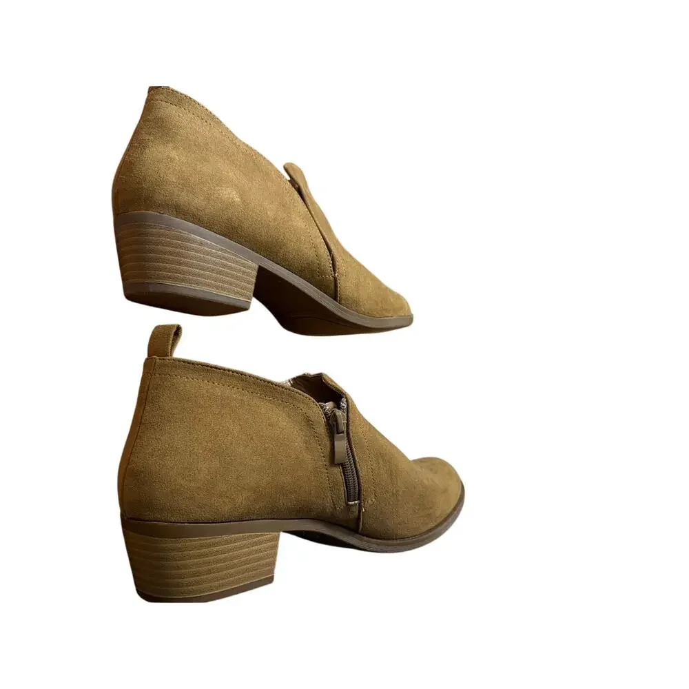 Torrid Women's Tan Beige V-Cut Ankle Bootie Side Zip Size 11 WW Wide Width